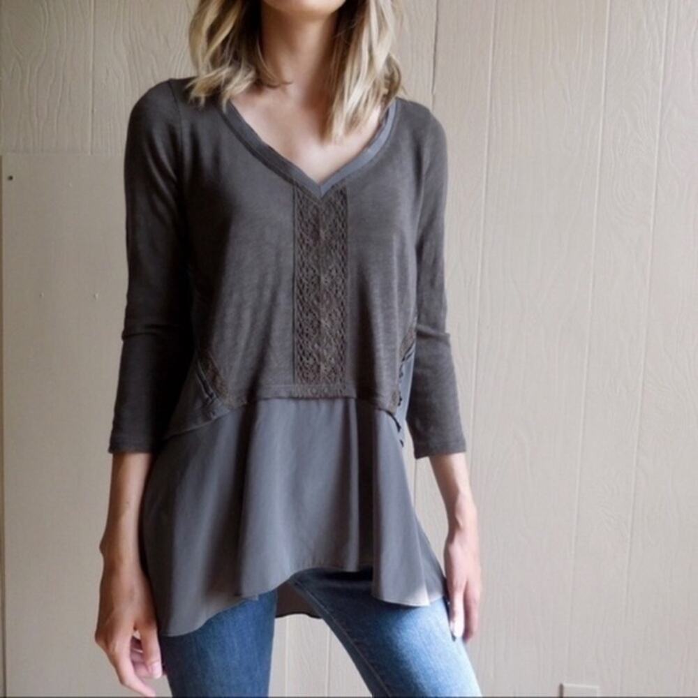 Meadow Rue Anthropologie Melia green peplum top. Small